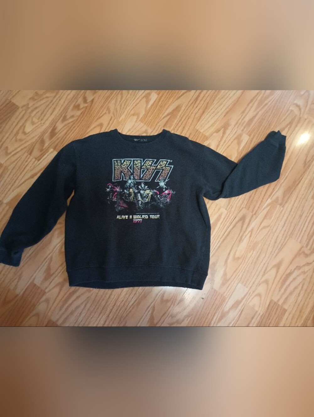 The Vinyl Icons KISS Alive II World Tour 1977 (2021) Sweatshirt.  Women's L